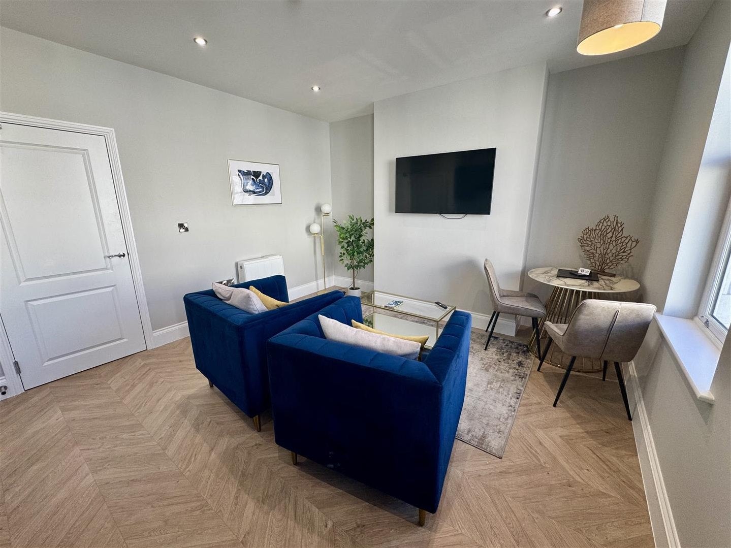 Flat Albemarle Crescent in Scarborough