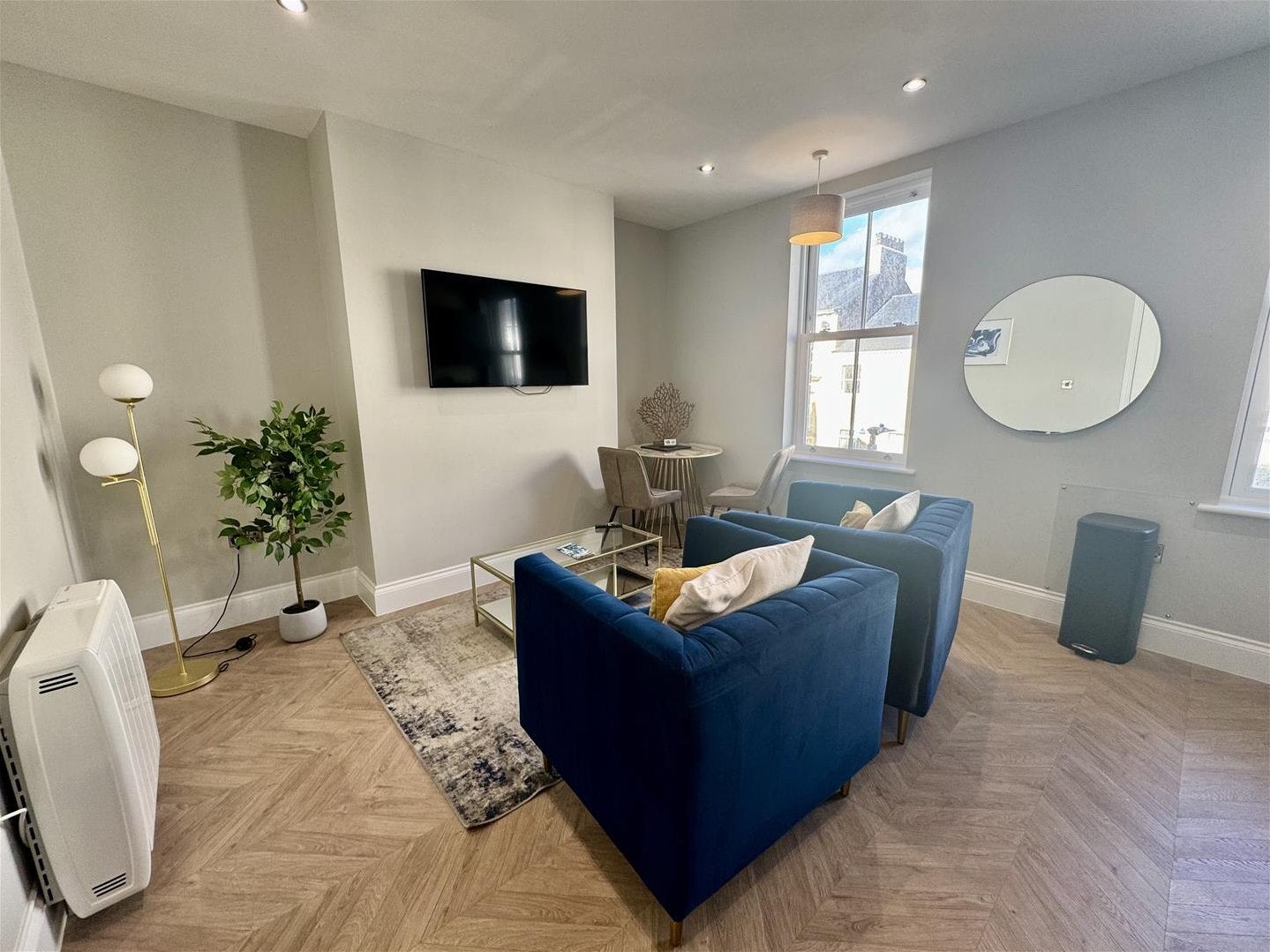 Flat Albemarle Crescent in Scarborough