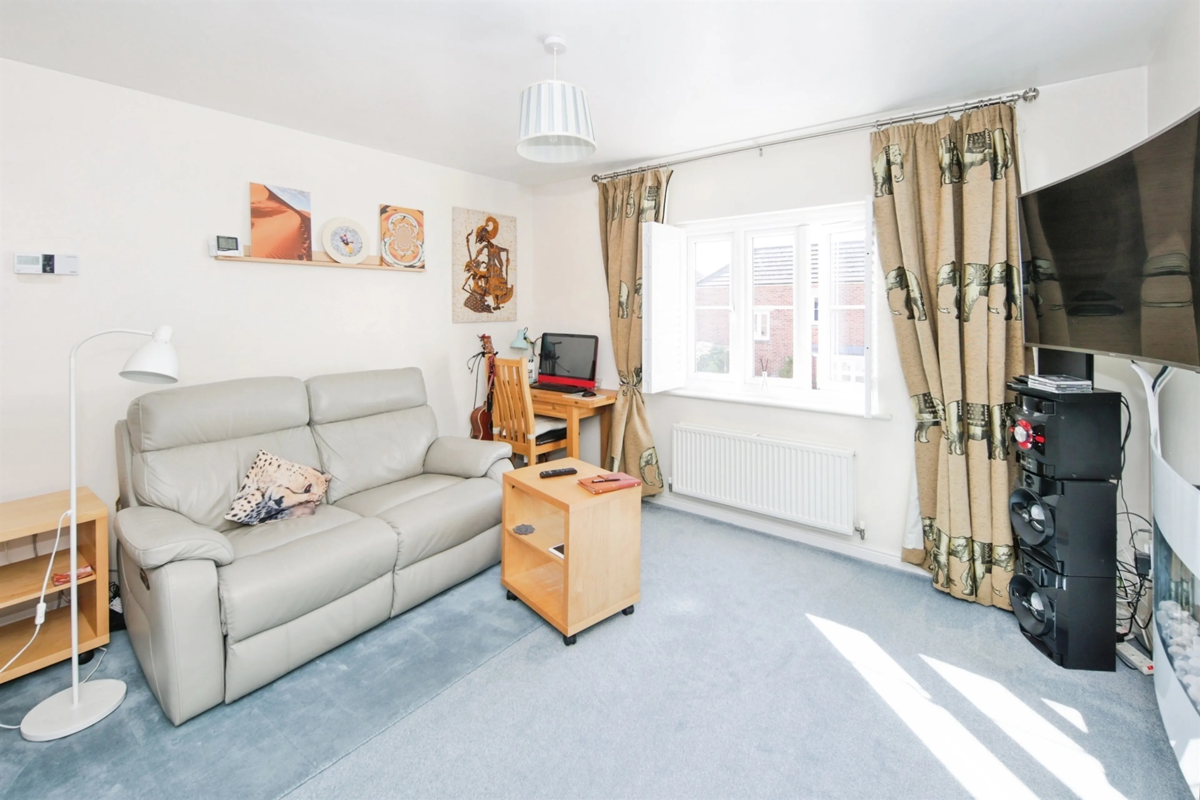 House Niagra Close in Coventry