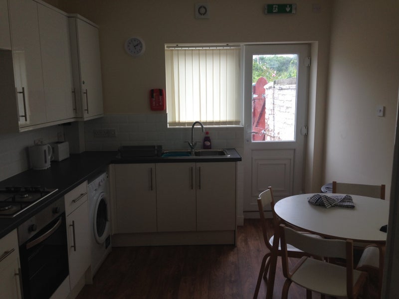 Room Old Liverpool Road in Warrington