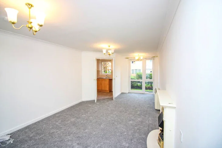 Flat Kirkton Place in Forfar