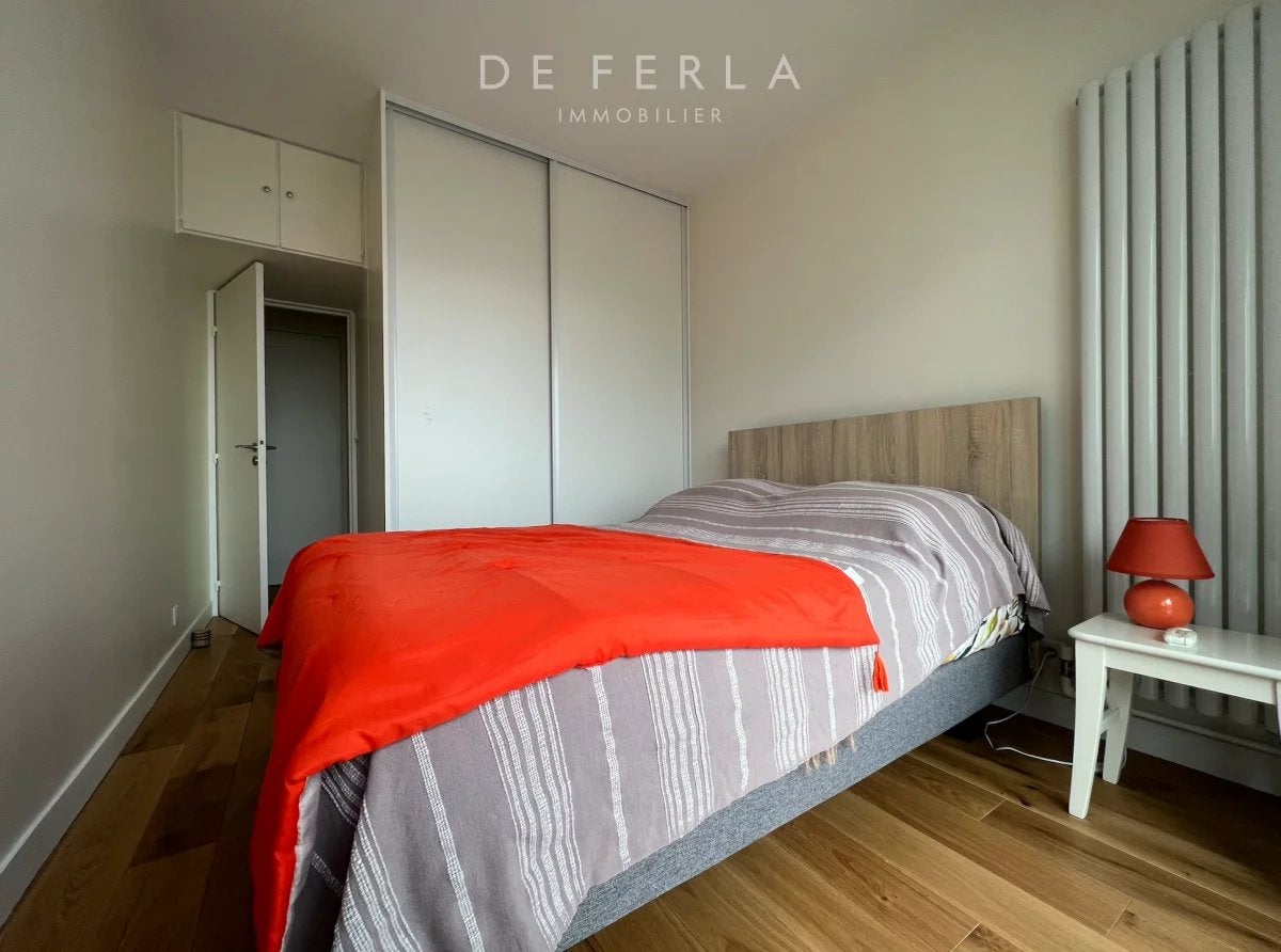 Flat Rue Labrouste in Paris