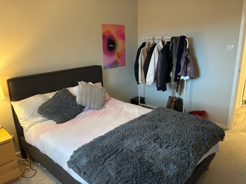 Room Rutland Court in Glasgow