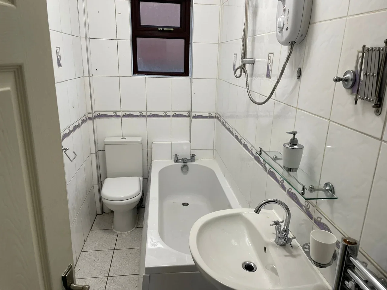 Flat Manchester Road in Tameside