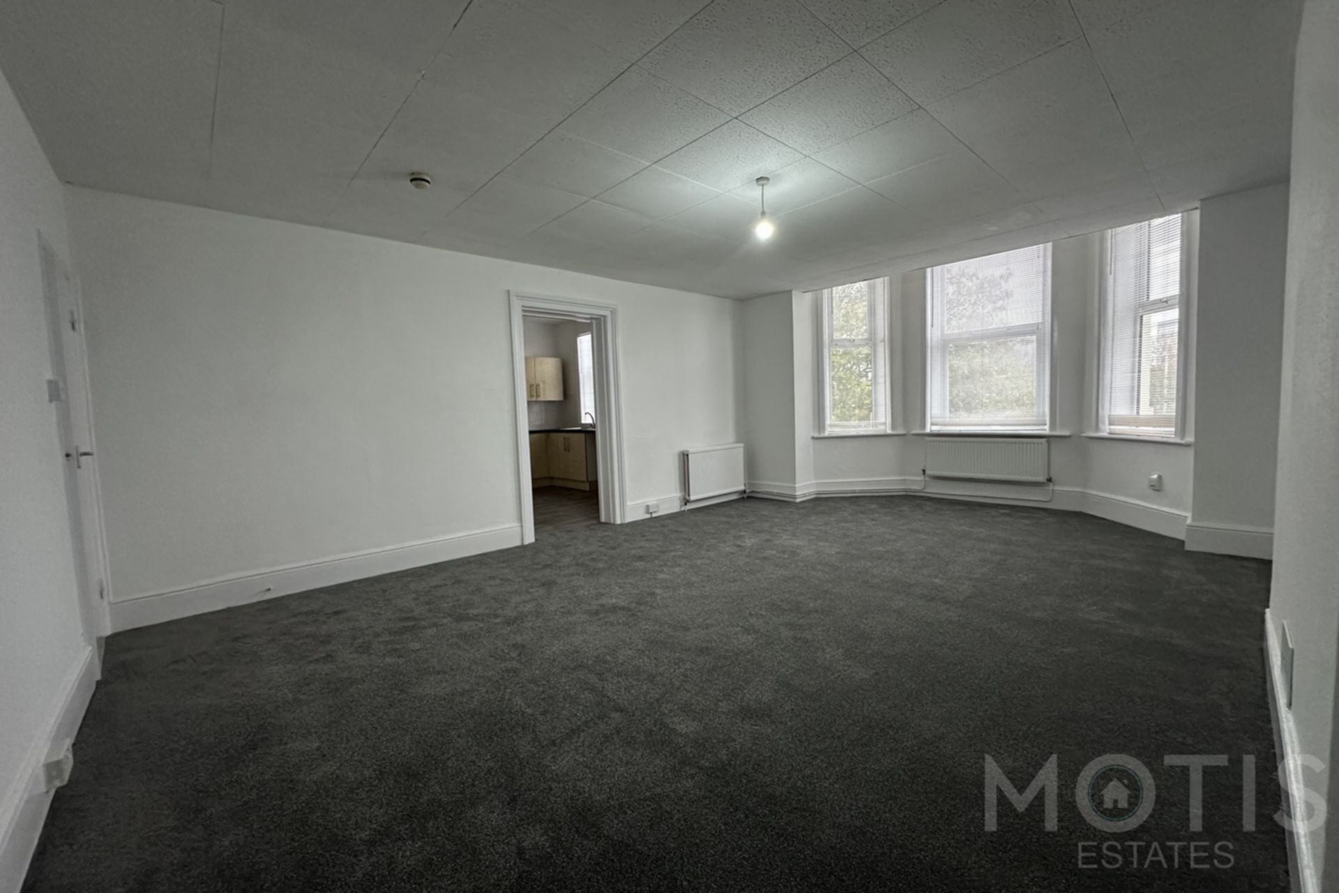 Flat Augusta Gardens in Folkestone and Hythe District