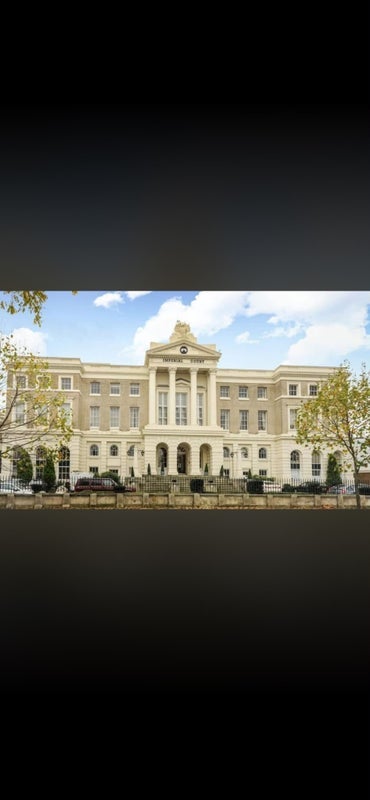 Flat Kennington Lane in Greater London