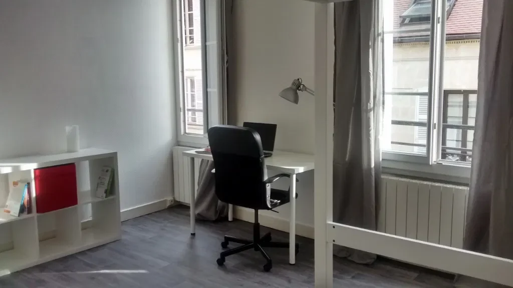 Chambre Rue d'Austerlitz à Compiègne