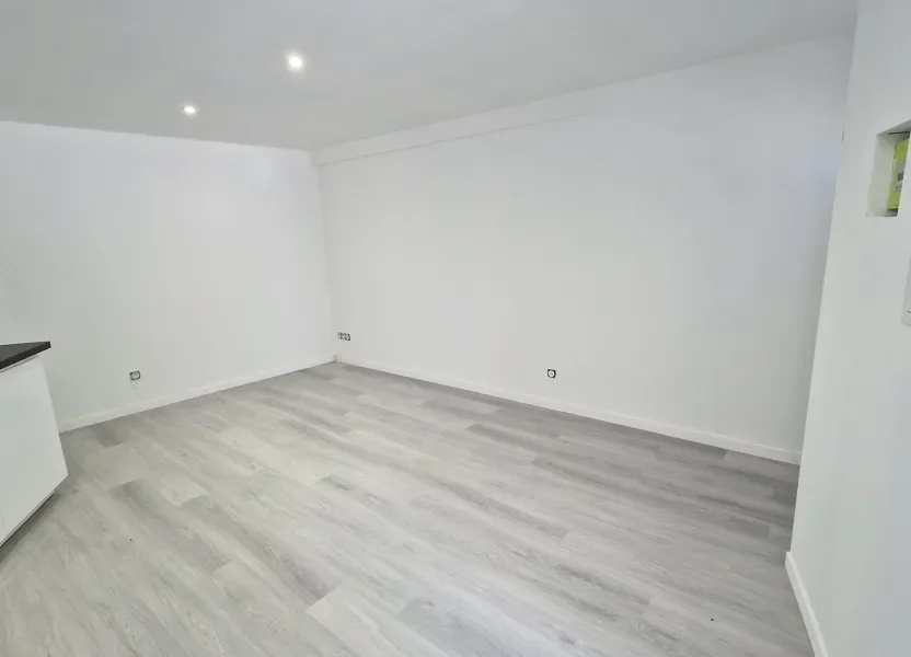 Room Rue Voltaire in Fontenay-Trésigny