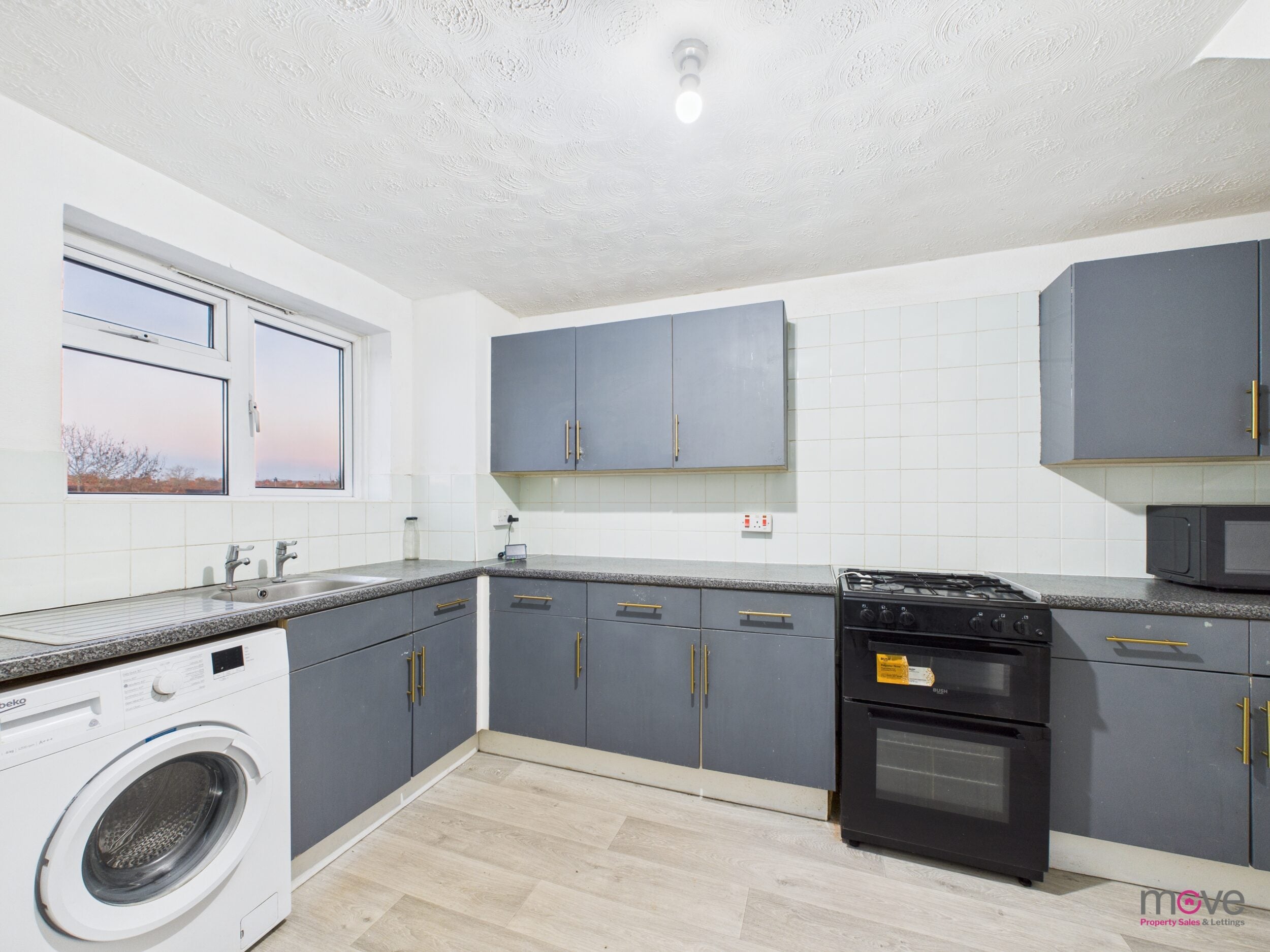 Flat Benhall Gardens in Cheltenham
