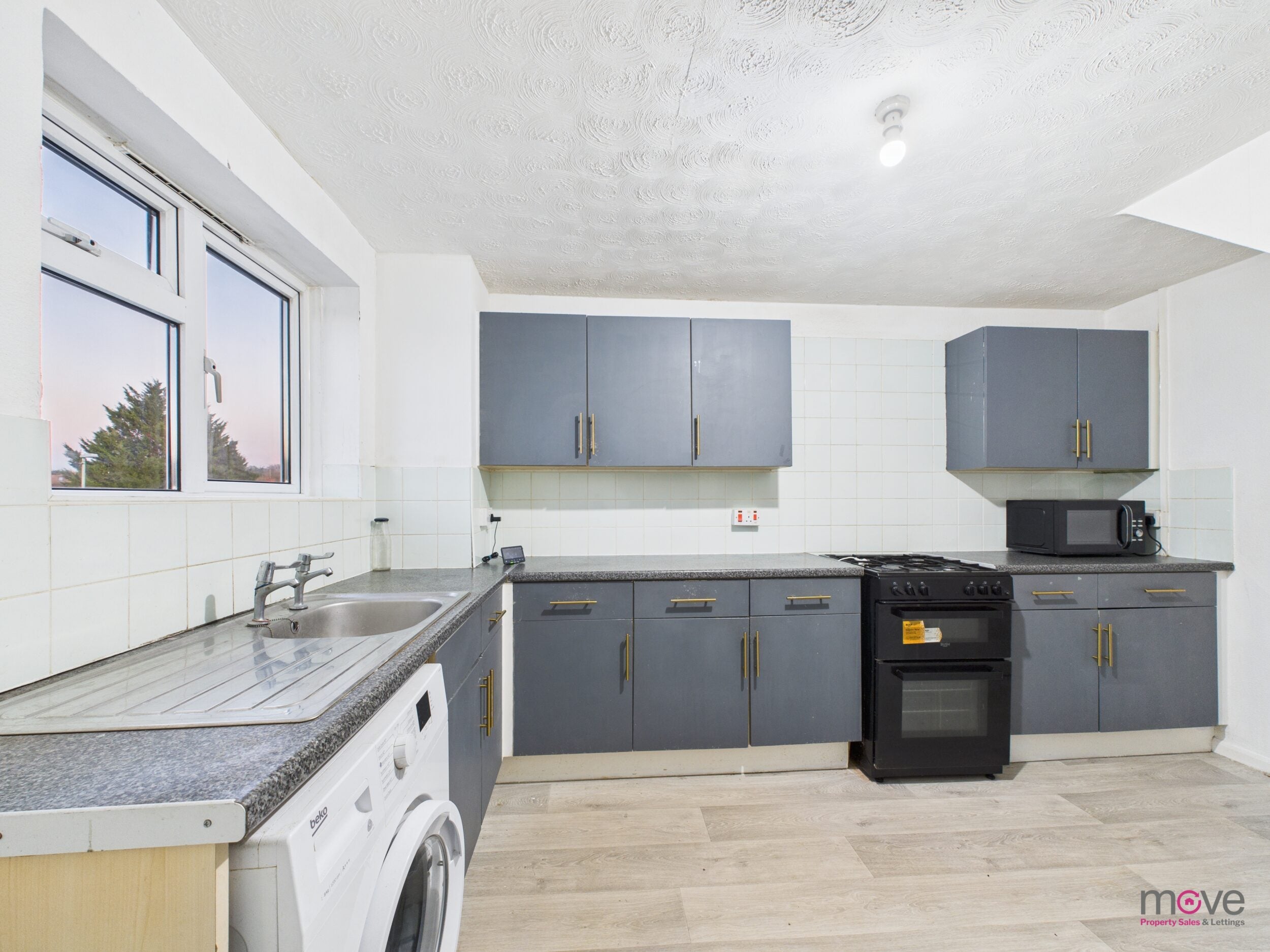 Flat Benhall Gardens in Cheltenham