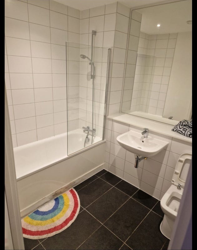 Room Wharf End in Trafford