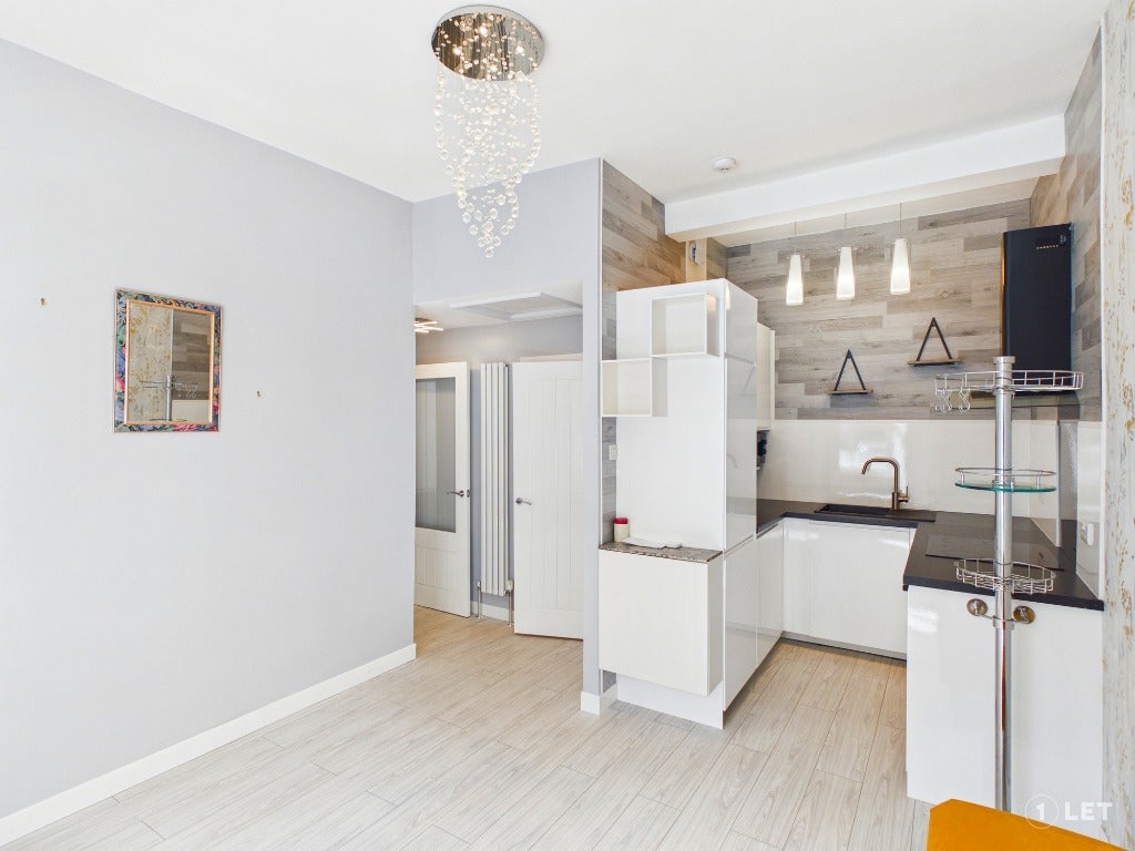 Flat Prince Regent Street in City of Edinburgh