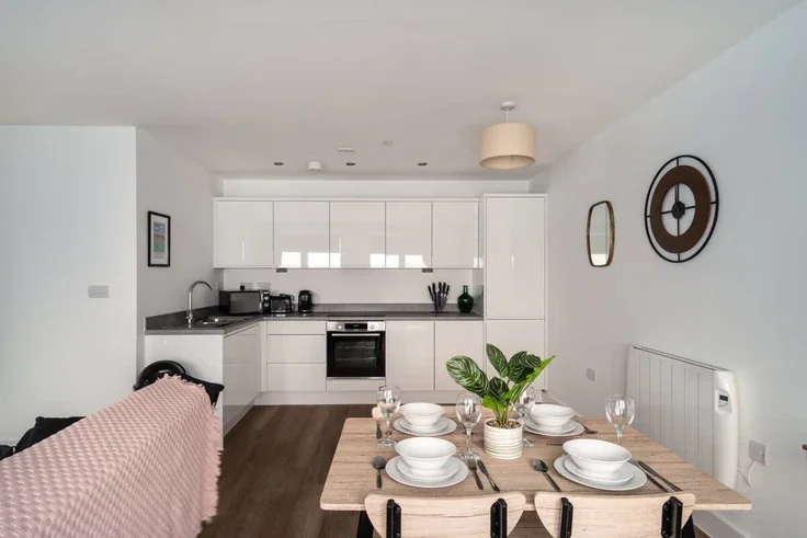 Flat Talbot Road in Trafford