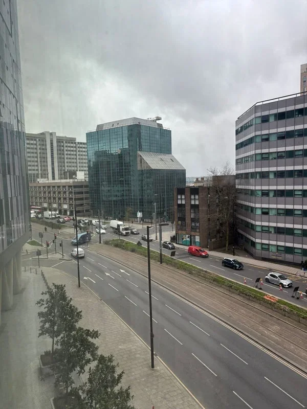 Flat Wellesley Road in Greater London