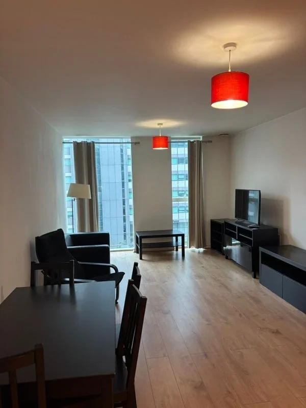 Flat Wellesley Road in Greater London