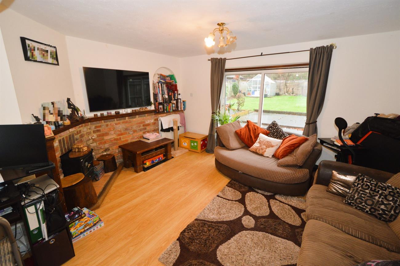 House Bagshot Green in Surrey Heath
