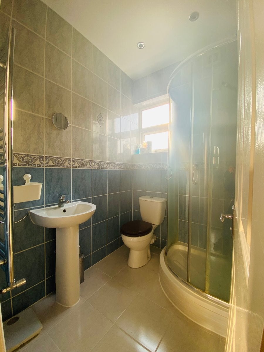Flat Nibthwaite Road in Greater London