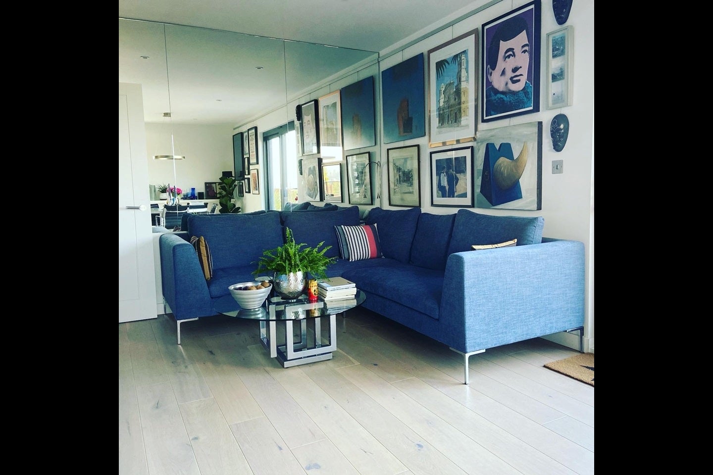Flat Keswick Road in Greater London