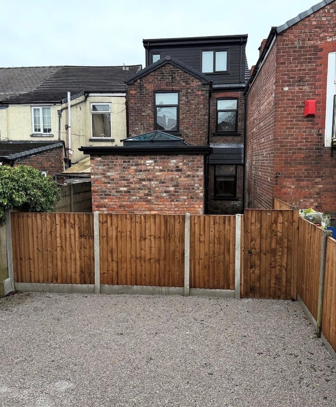 Room Parrin Lane in Salford