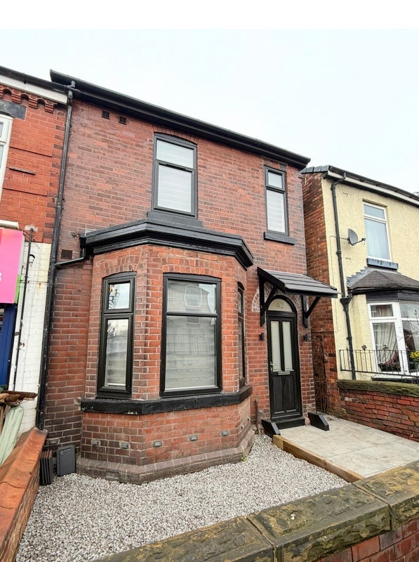 Room Parrin Lane in Salford