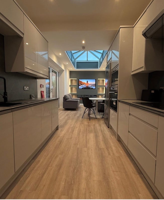 Room Parrin Lane in Salford