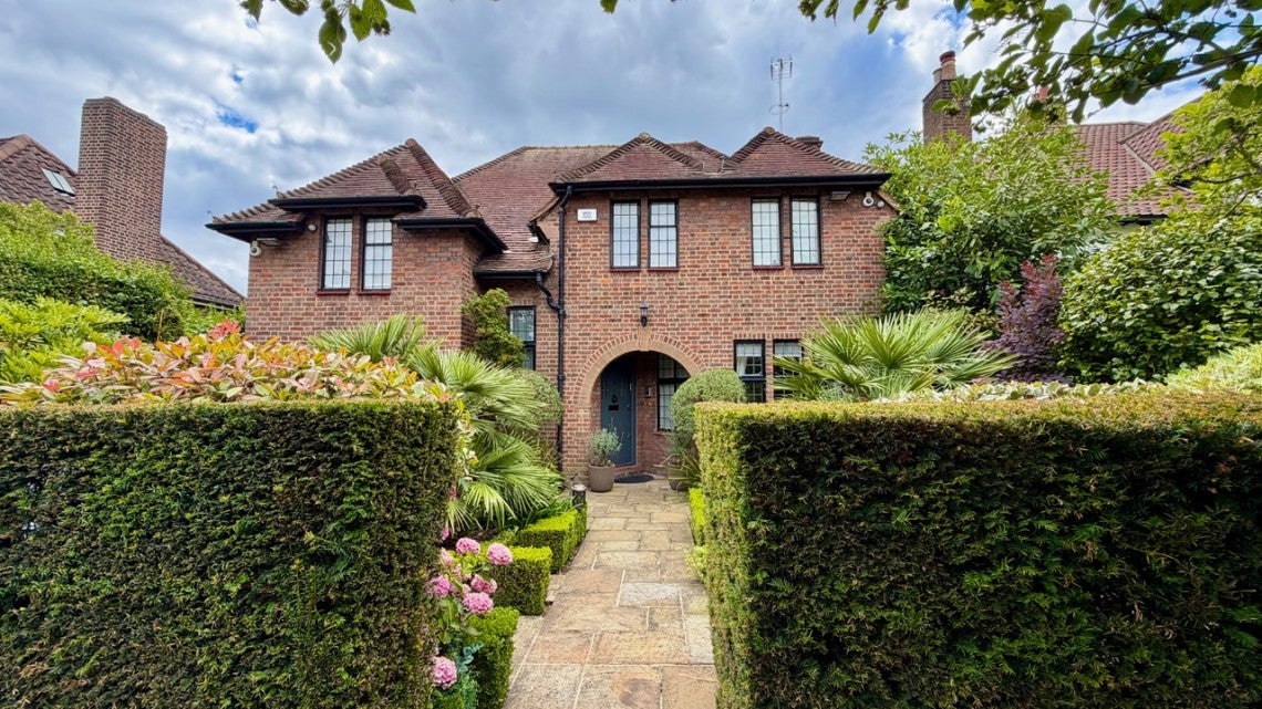 House Middleway in Greater London