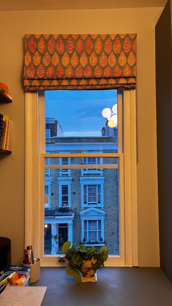 Flat Eardley Crescent in Greater London