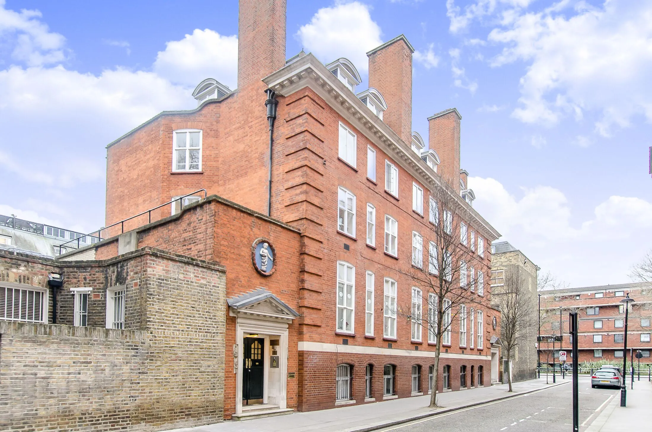 Room Vauxhall Bridge Road in City of Westminster