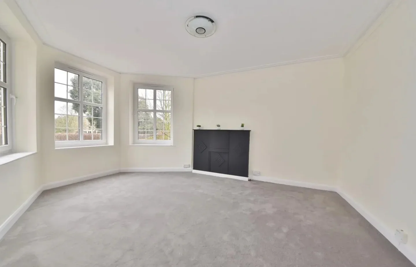 Flat Richmond Road in Greater London