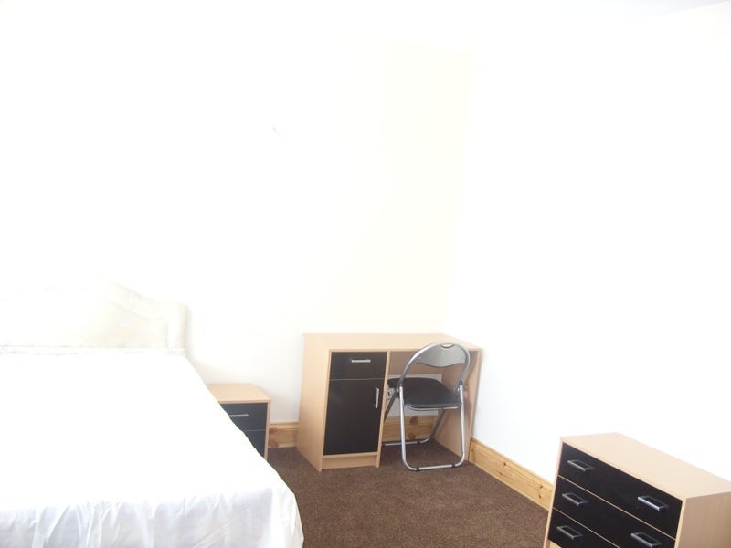 Room Bankes Road in Birmingham
