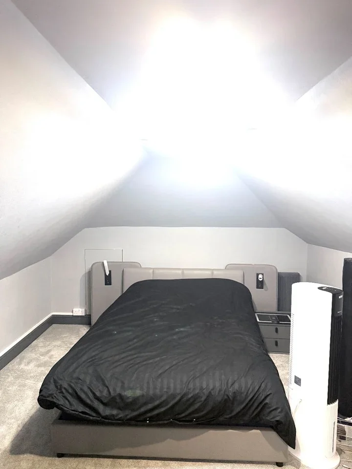 Room High Meadow Crescent in Greater London