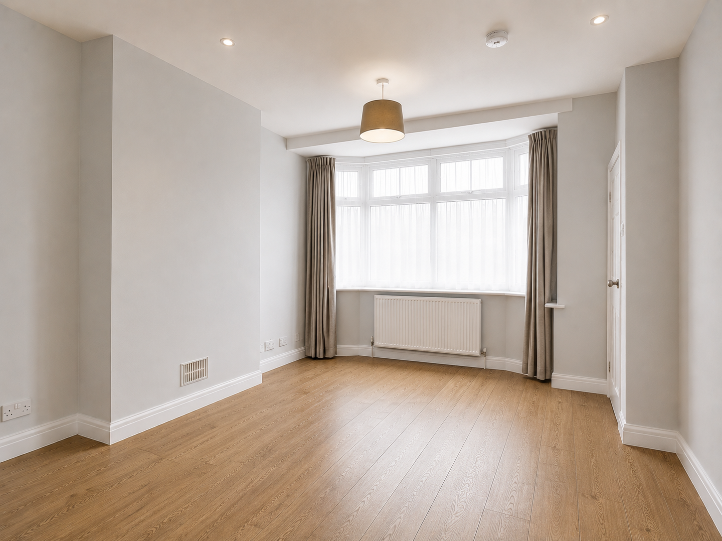 House Woodstock Crescent in Greater London