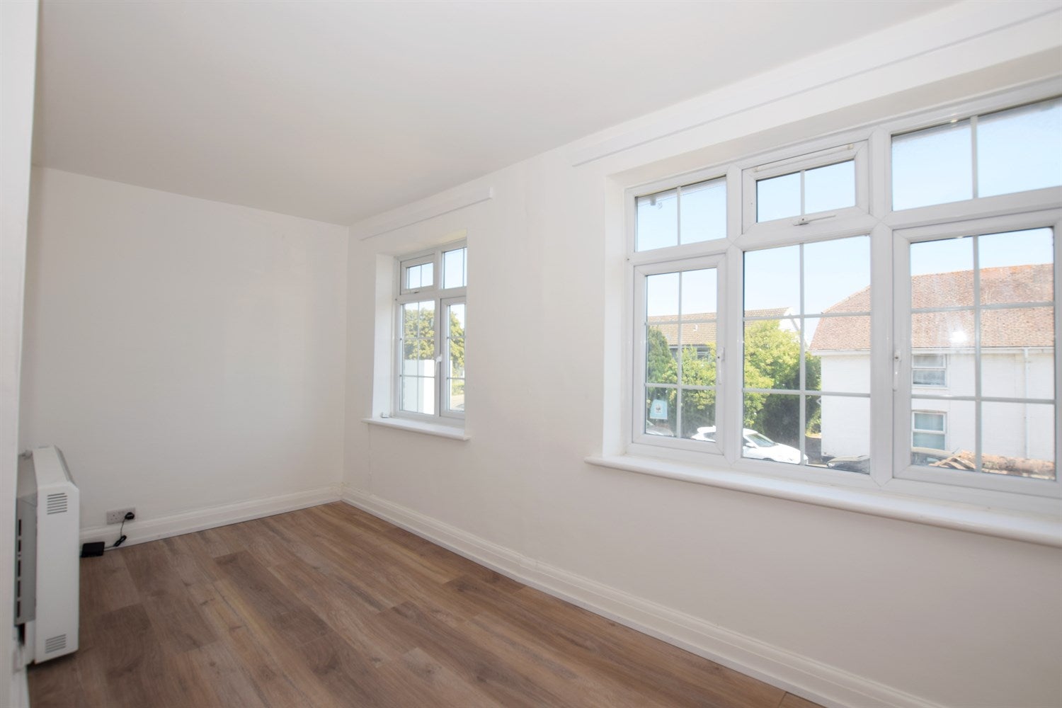 Flat Pagham Road in Arun