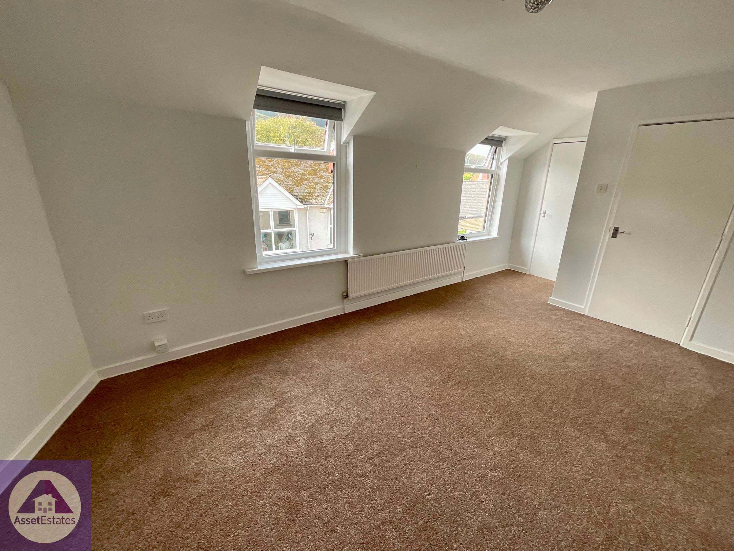 Flat Queen Street in Blaina
