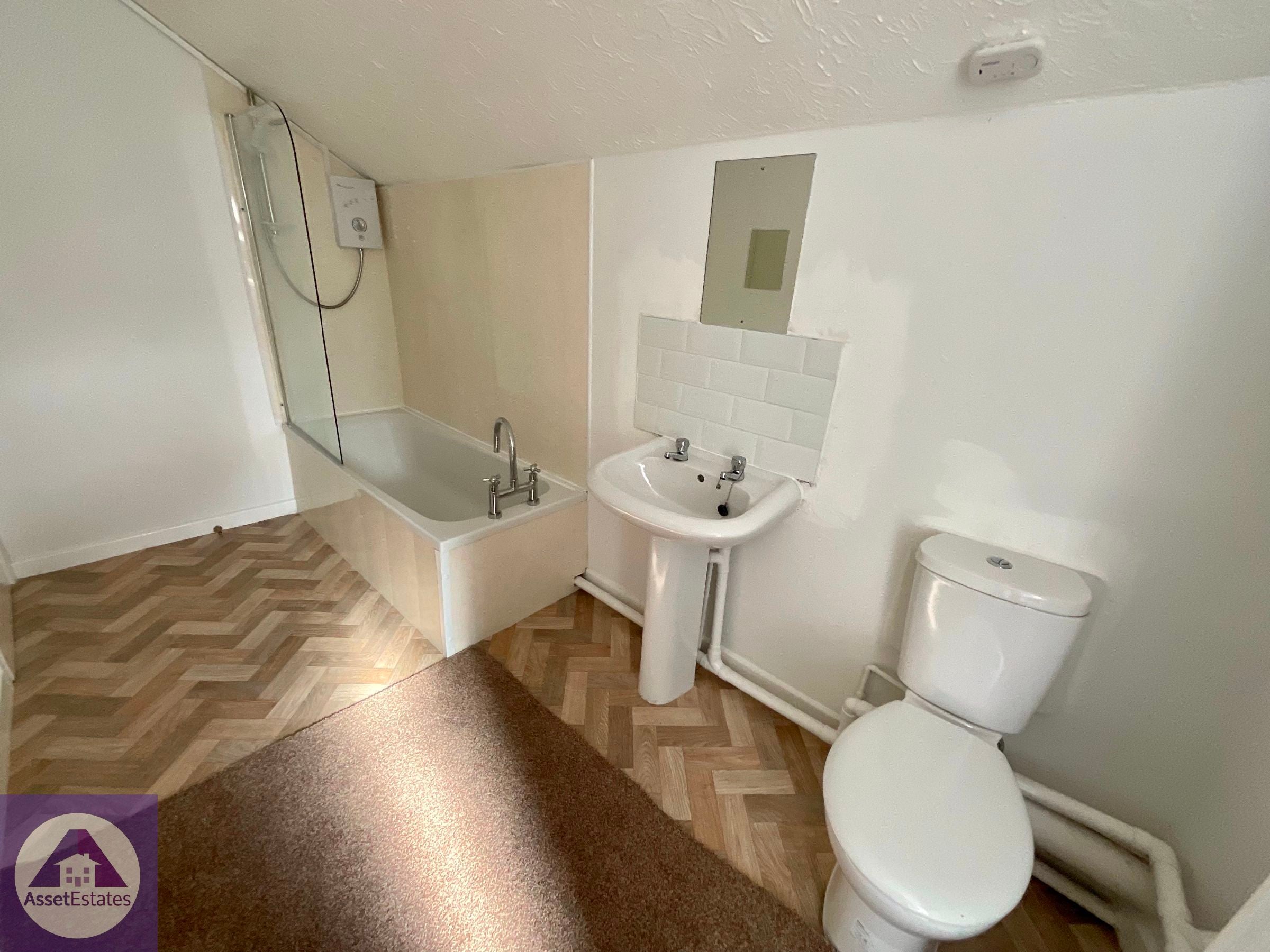Flat Queen Street in Blaina