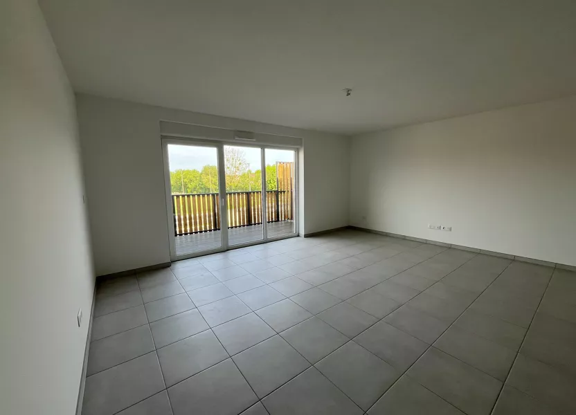Flat Chemin rural in Monswiller