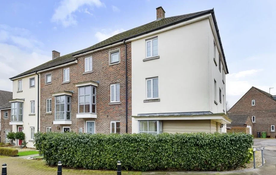House Englefield Way in Basingstoke and Deane