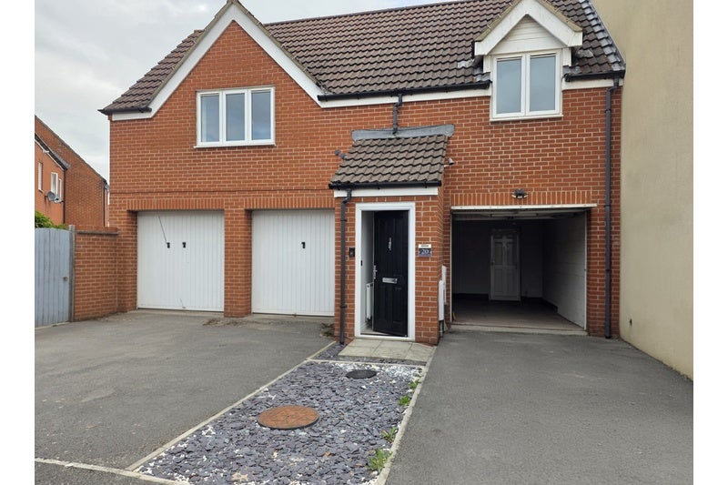 House Meadowlands Avenue in Bridgwater