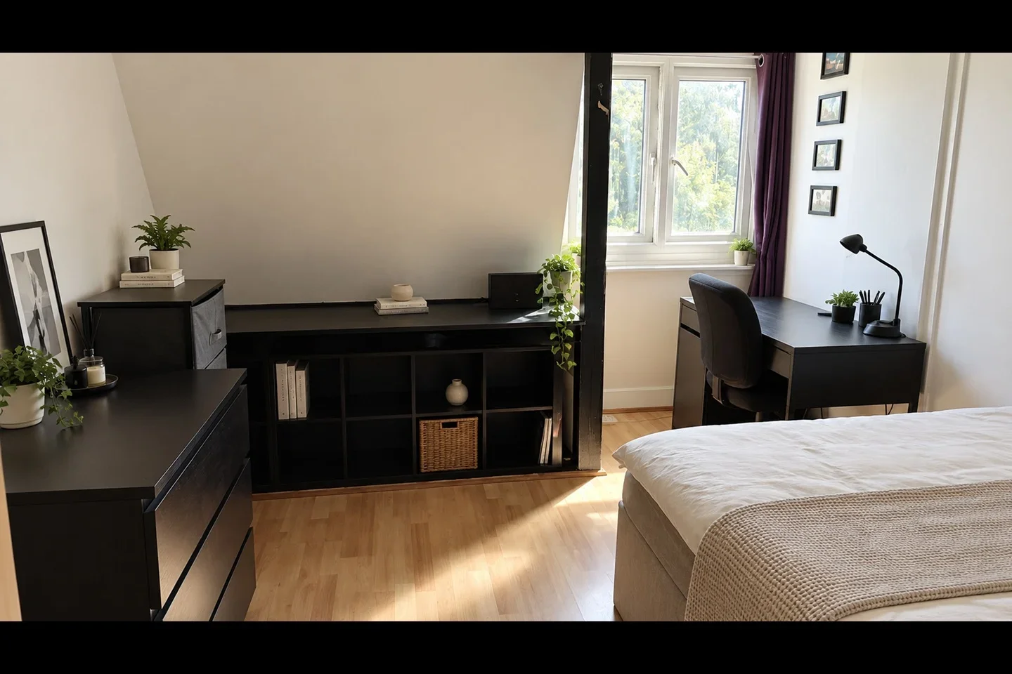 Room Clapham Road in Greater London