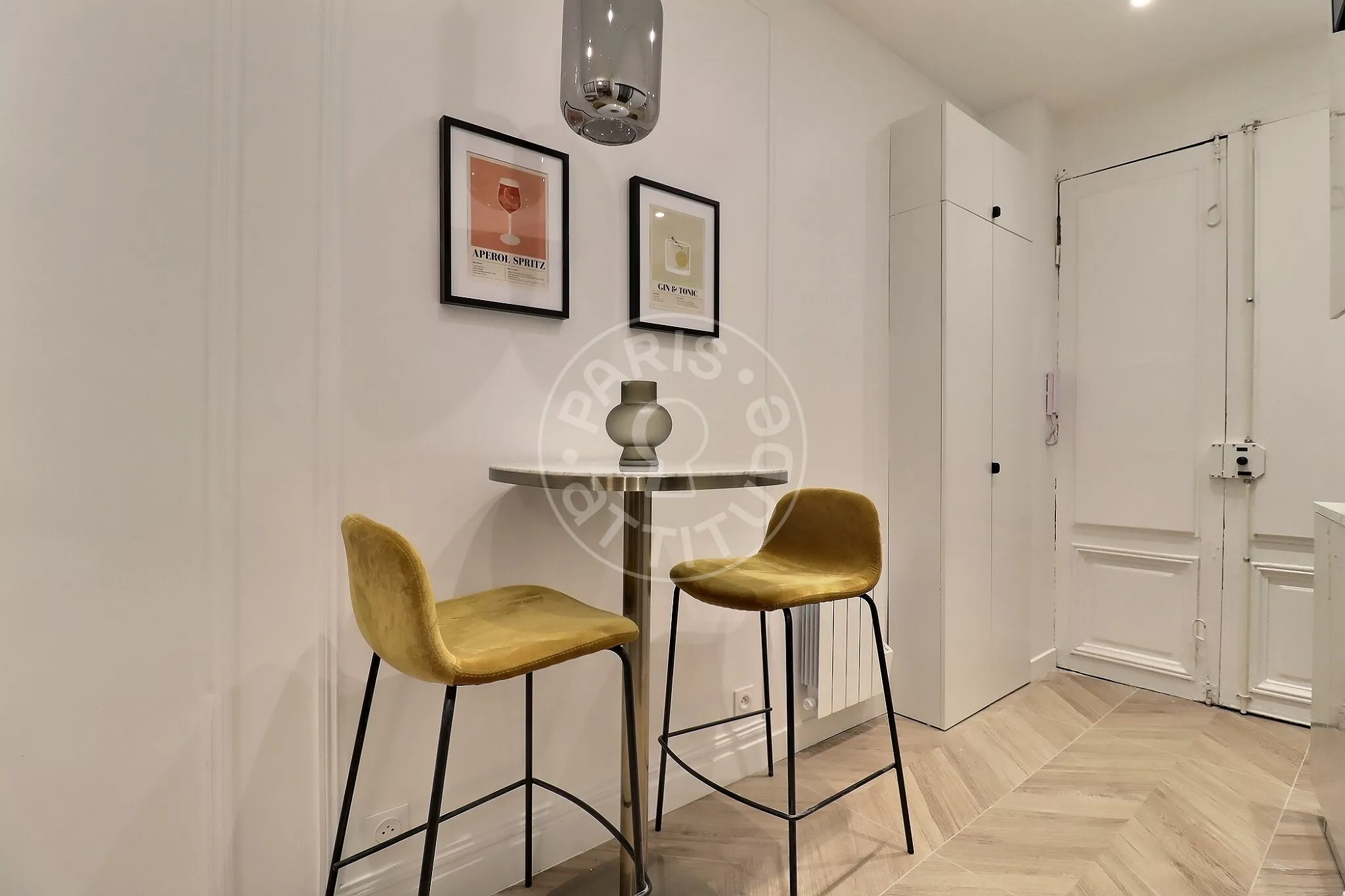 Appartement Rue Treilhard à Paris