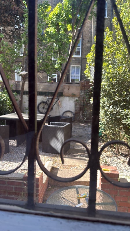 Room Oakley Road in Greater London