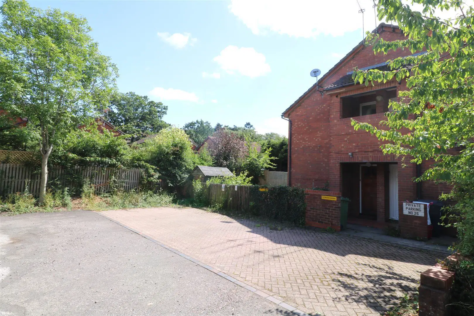 Flat Arlidge Crescent in Kenilworth