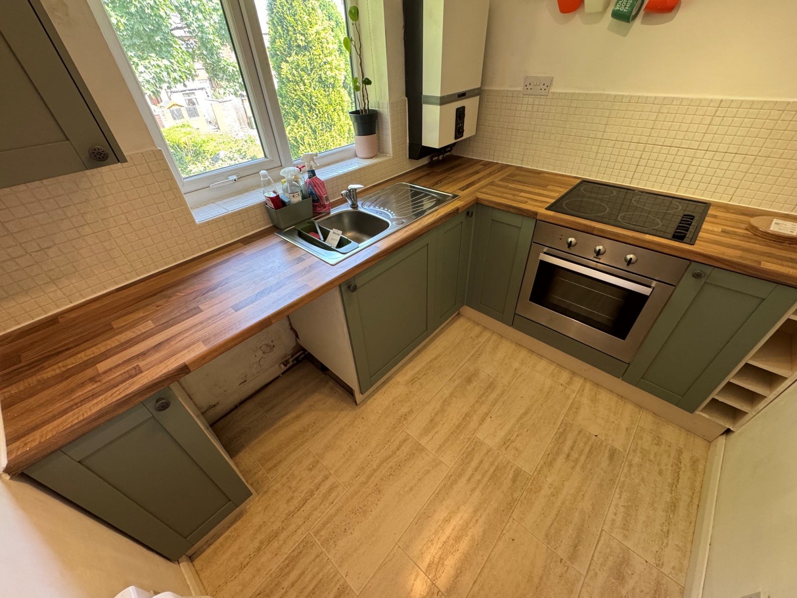 Flat Kershaw Grove in Ashton-under-Lyne