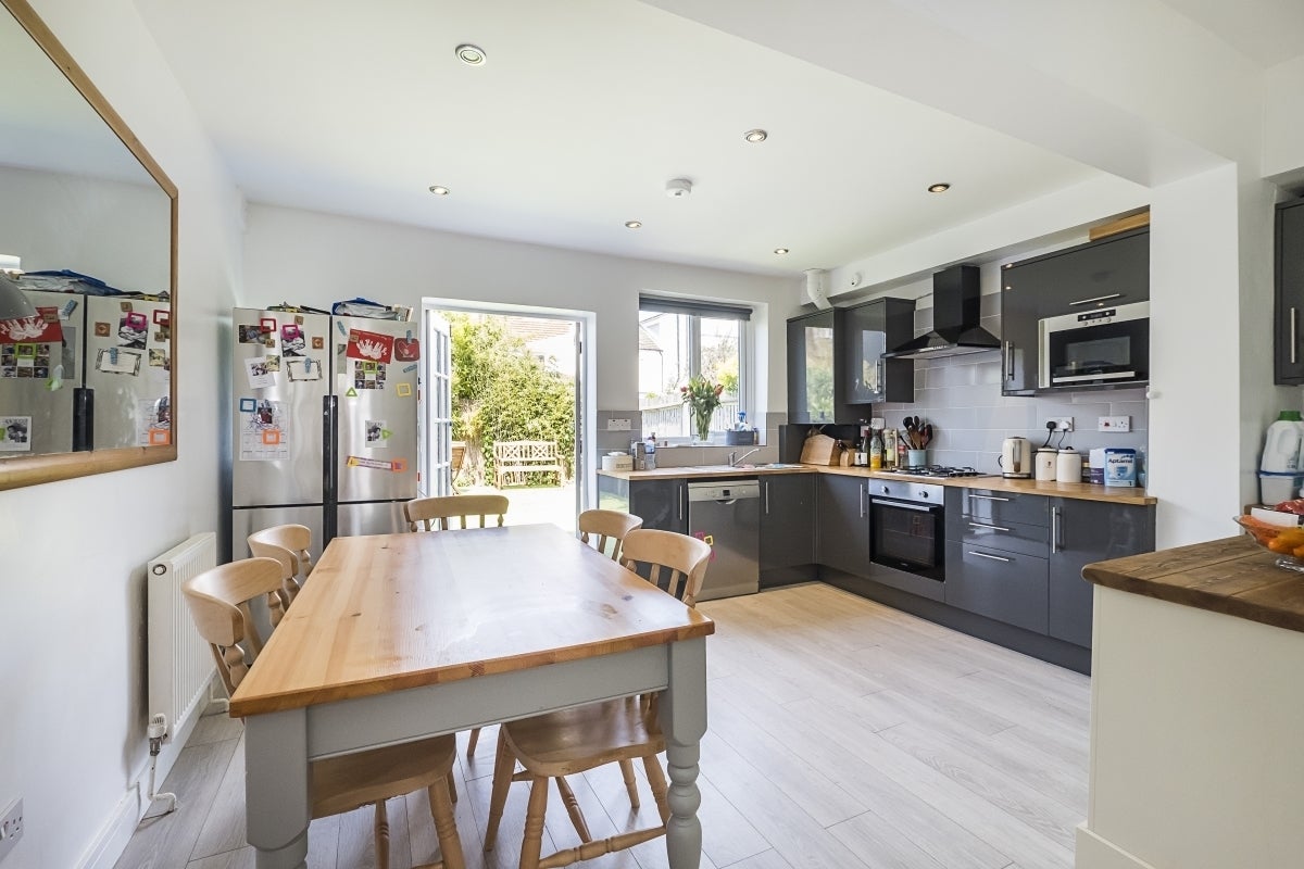 House Aldren Road in Greater London