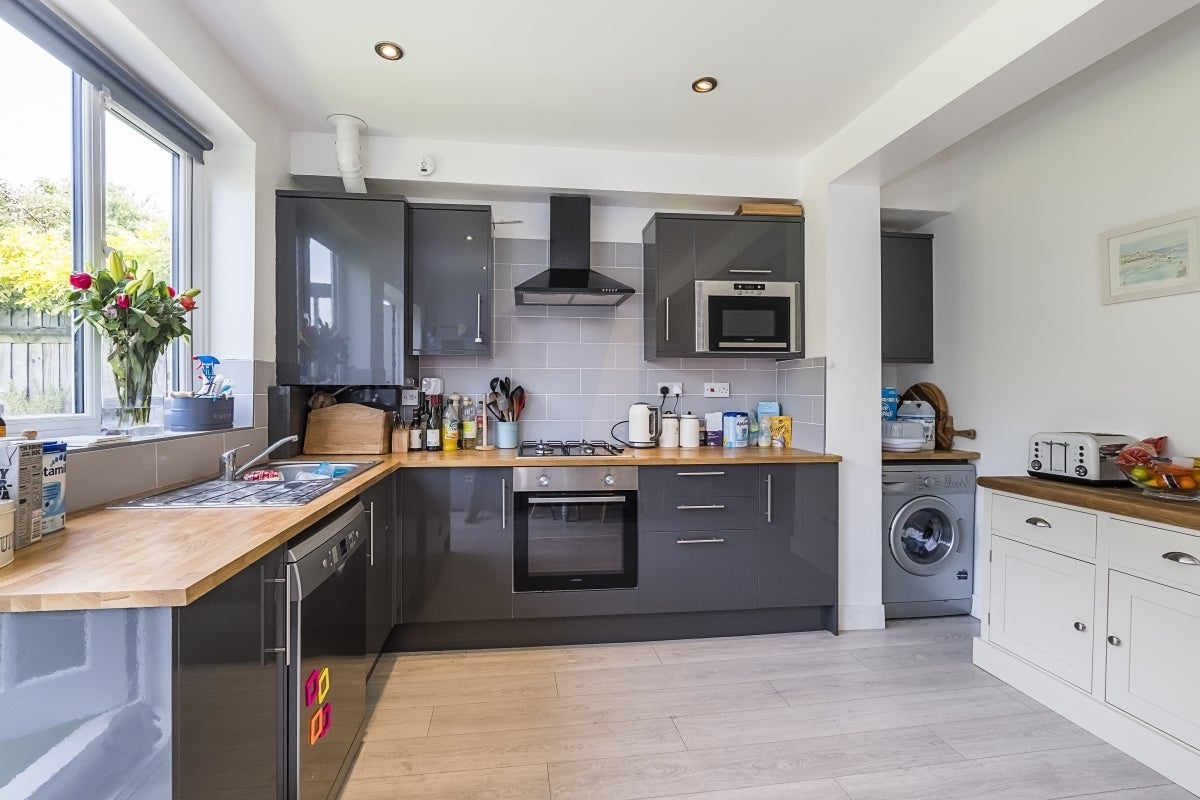 House Aldren Road in Greater London