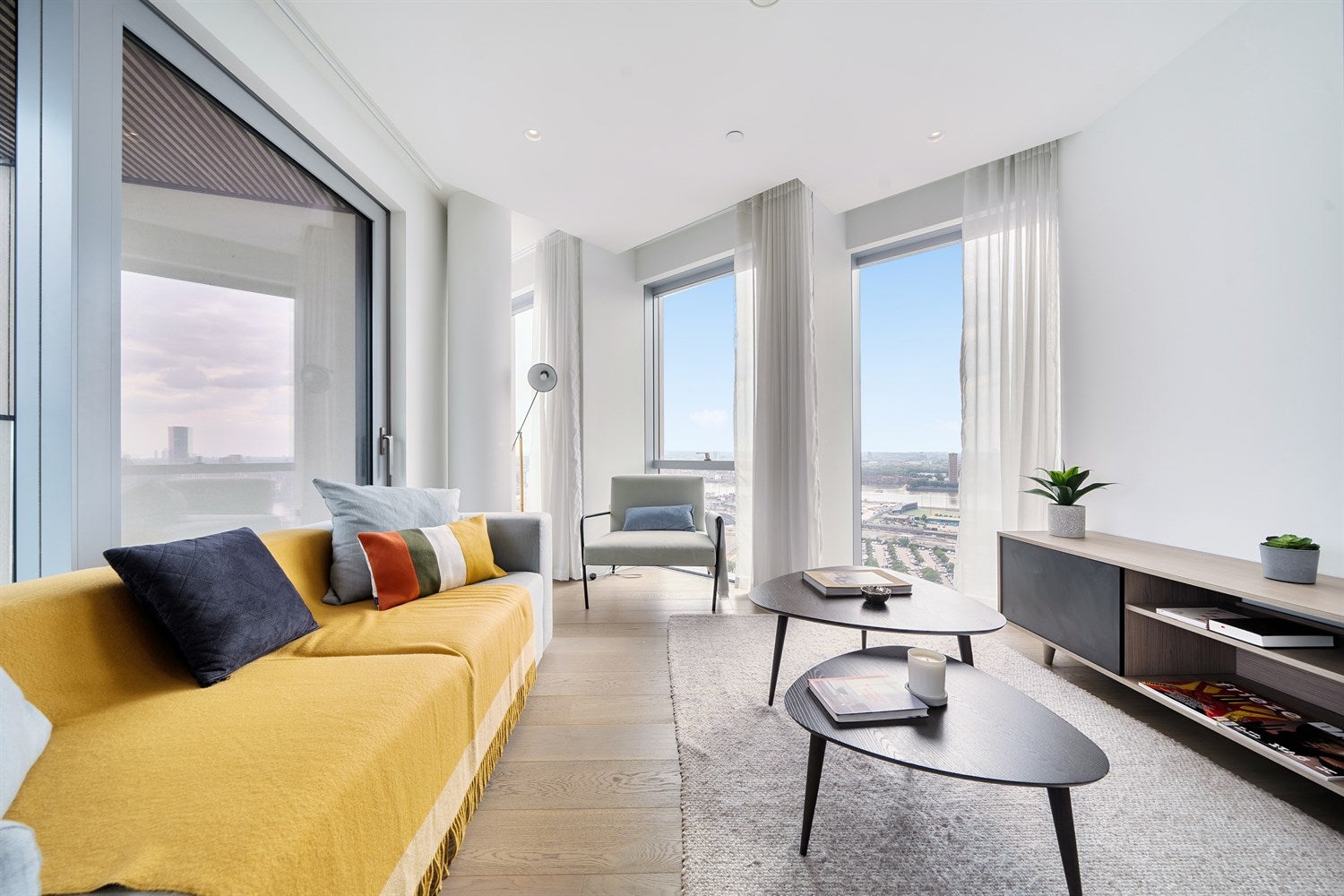 Flat Cutter Lane in Greater London