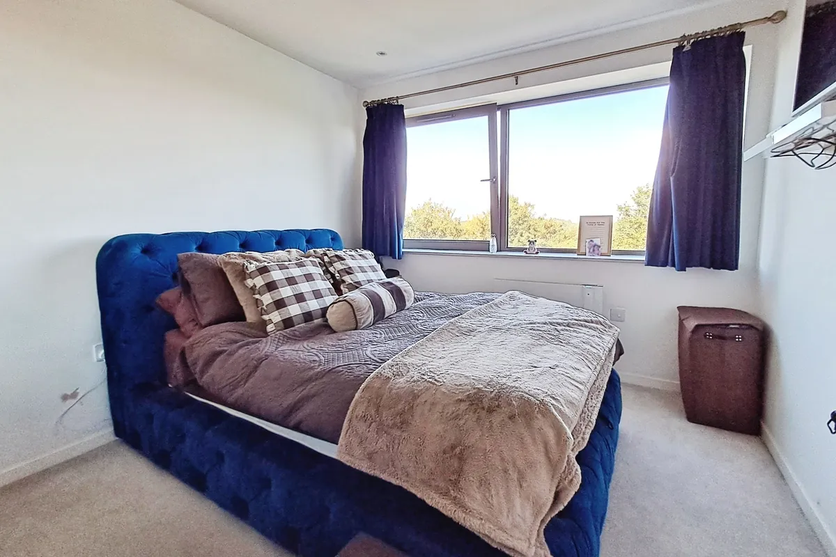 Flat Hubert Road in Brentwood