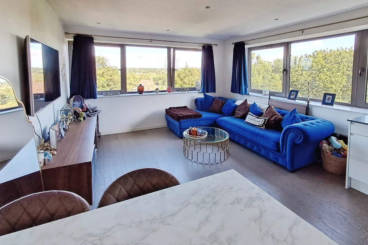 Flat Hubert Road in Brentwood