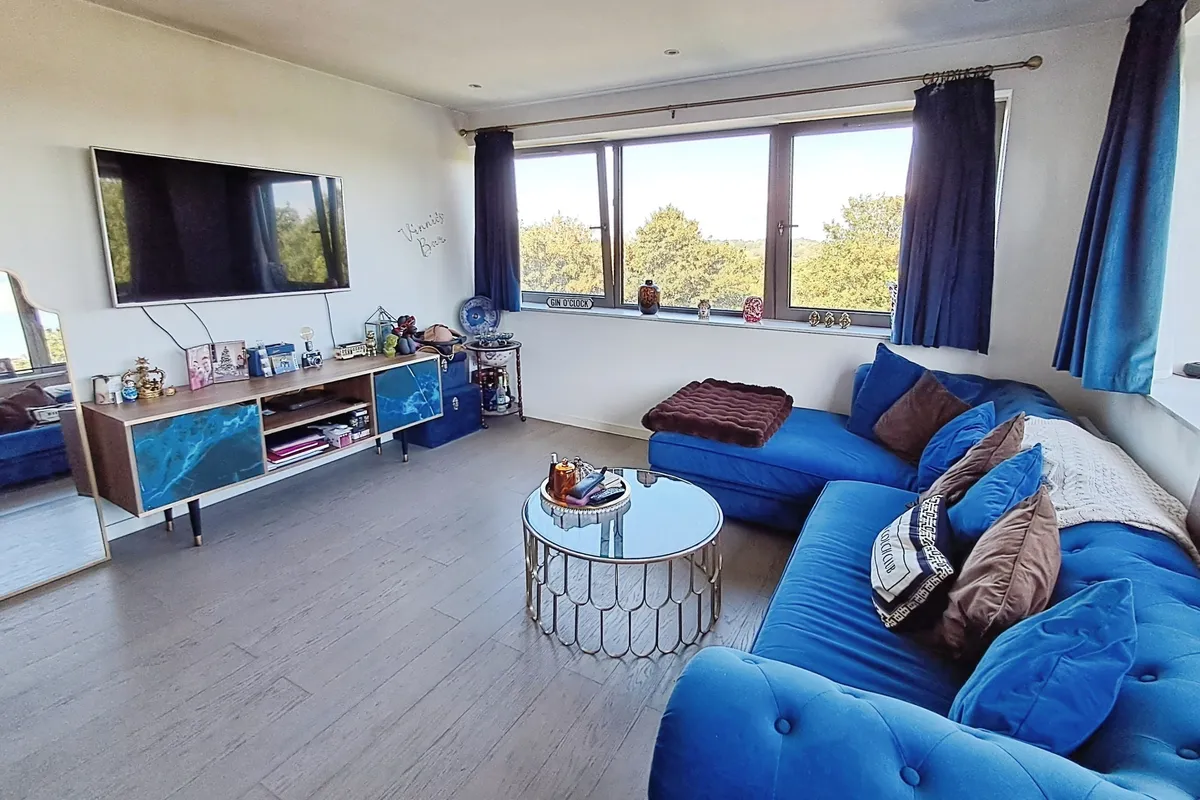 Flat Hubert Road in Brentwood