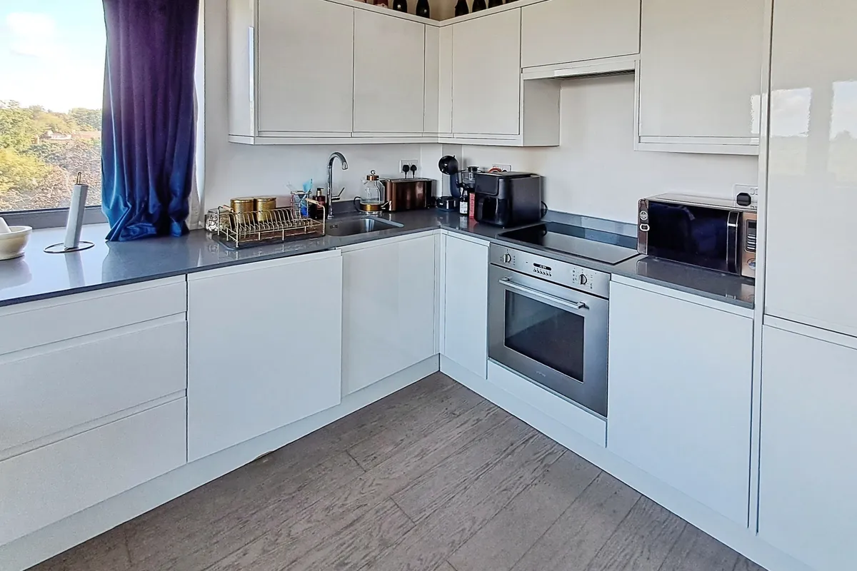 Flat Hubert Road in Brentwood